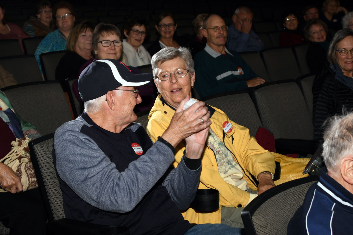 020 Don Bohling caught the fluffy kissing ball and got to kiss his wife Betty at the George Dyer show.jpg